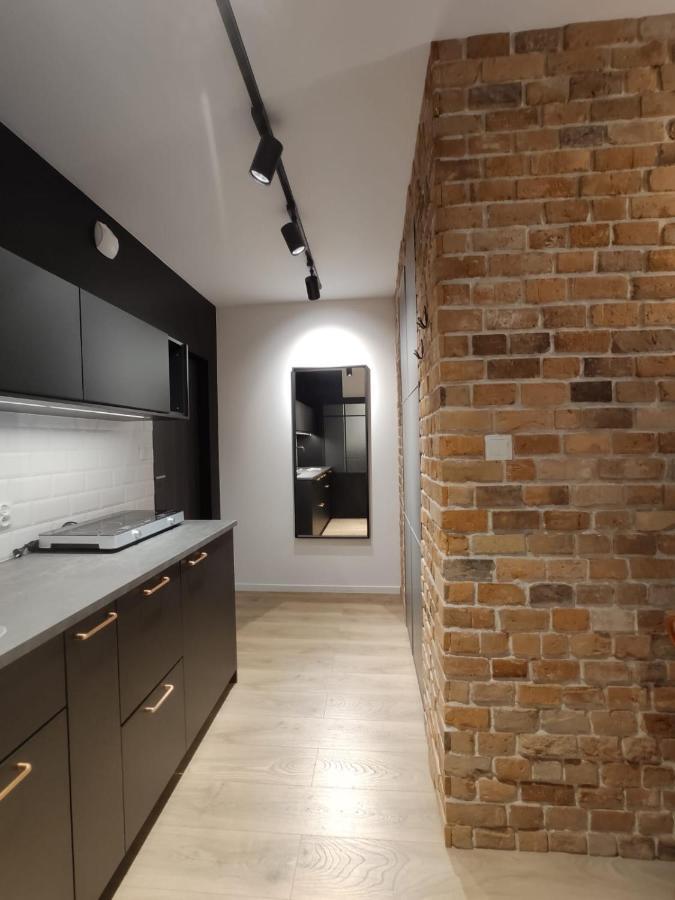 Red Wall Apartment In The Old Town Γκντανσκ Εξωτερικό φωτογραφία